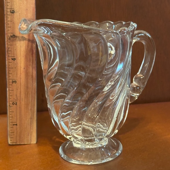 Fostoria Colony swirl pattern clear glass pitcher - Picture 3 of 5